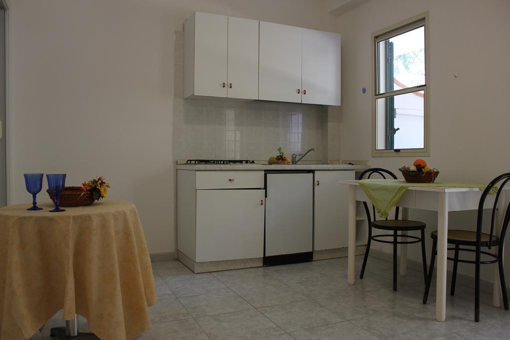 Residence Village Lido Del Gargano Rodi Garganico Oda fotoğraf